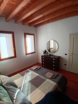 1 bedroom, bed sheets - Dietro la piazza (Marostica)