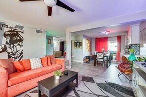 House (4 Bedrooms) | Interior - Poolside Nights & Neon Vibes! Scottsdale Escape (Scottsdale)