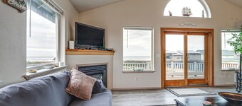 Beautiful Ocean Views! Westport Home Near Beach