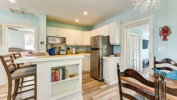 Cottage (2 Bedrooms) | Interior