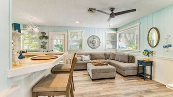 Cottage (2 Bedrooms) | Interior