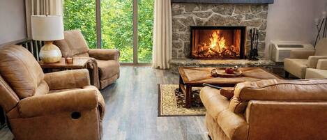 House (6 Bedrooms) | Interior