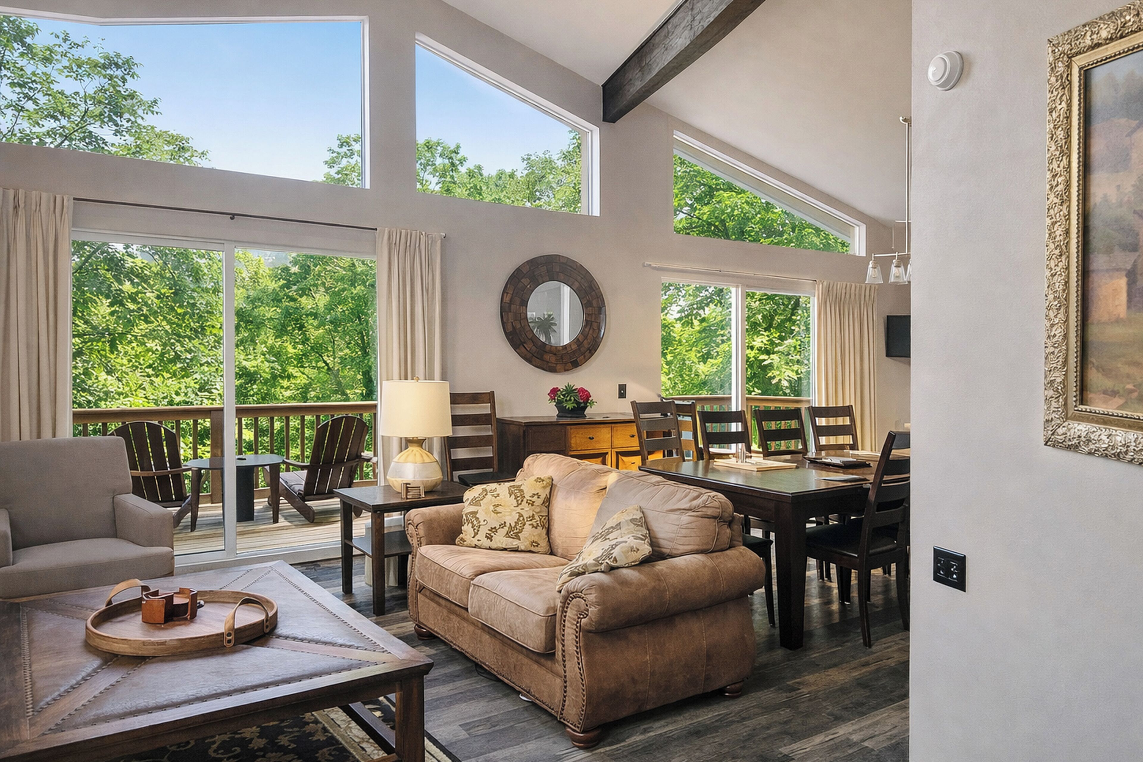 House (6 Bedrooms) | Front of property