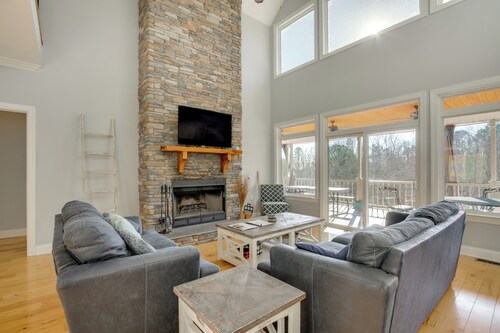 5-acre Hideaway on Pickwick Lake: Great for Groups