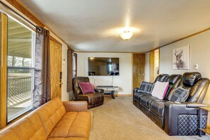 House (2 Bedrooms) | Interior - Steps to Lake Isabel & Trails! Mtn-view Hideaway (Rye)