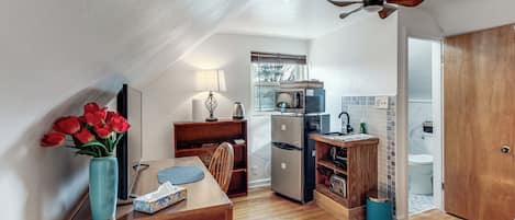 Apartment (1 Bedroom) | Interior