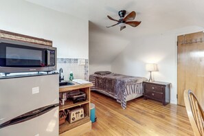 Interior - 3 Mi to UD & Kettering Health! Suburban Stay (Dayton)