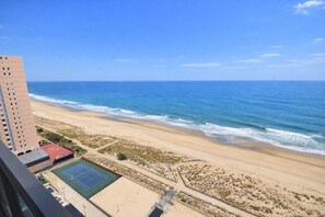 On the beach - Golden Sands 1614 - Ocean City, MD (Ocean City)