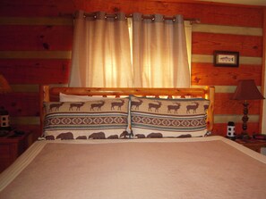 2 chambres, fer et planche à repasser, lit parapluie, Wi-Fi gratuit