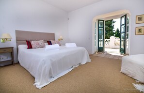 Villa - A Real Oasis in Colonial Style (Marbella)