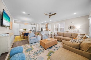 TV - New! 5 min from Rosemary Beach! Bikes, Beach Gear, Game & Bunk Room, 8 Beds  (Inlet beach)