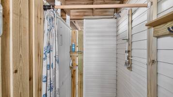 House, 3 Bedrooms | Bathroom | Towels