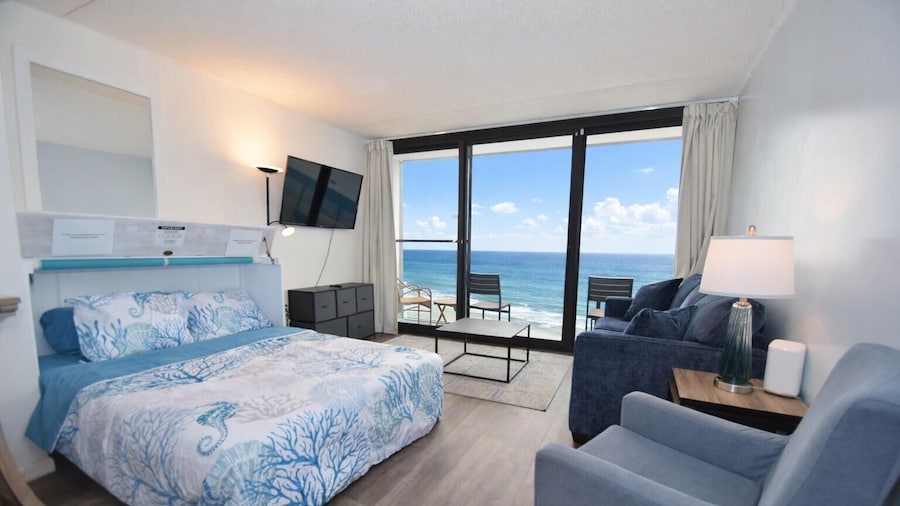 Golden Sands 1614 Studio