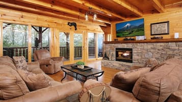 Casa, 4 quartos | Área de estar