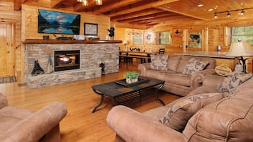 Casa, 4 quartos | Área de estar