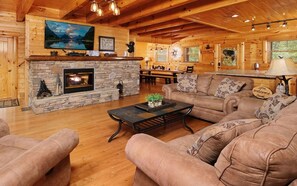 Casa, 4 quartos | Área de estar