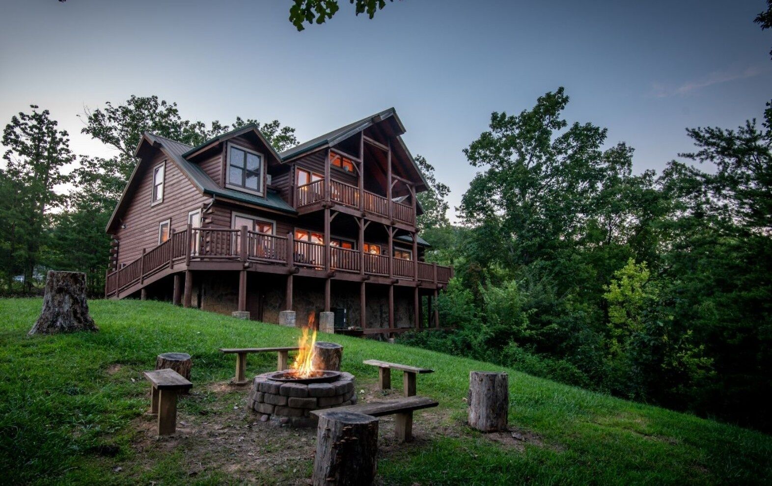 House, 4 Bedrooms | Property grounds