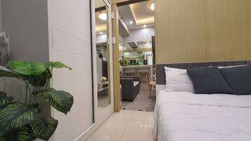 1 bedroom, iron/ironing board, WiFi, bed sheets