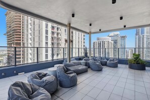 Property grounds - 501-705 Luxury Corner 1 Bedroom Rooftop Pool & GYM (Miami)