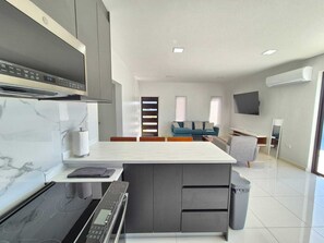 Interior - Peaceful Cudi 3BDR/2BTH villa with AC in charming Noord (Noord)