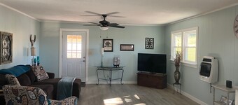 Cabin with Saluda River access