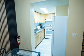 House, 2 Bedrooms, Accessible | Interior - Charming 2-bedroom House in Central Calgary (Calgary)