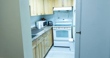 Charming 2-bedroom House in Central Calgary