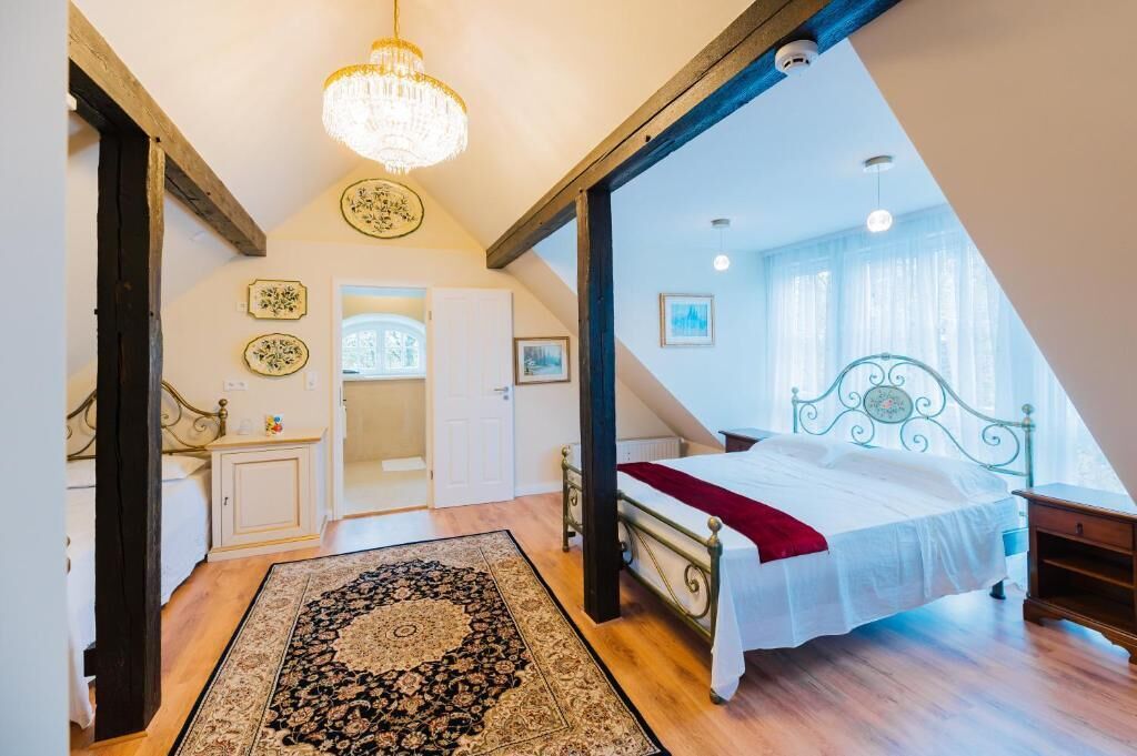 Triple Room, City View