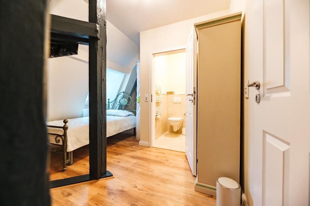 Standard Single Room, Garden View