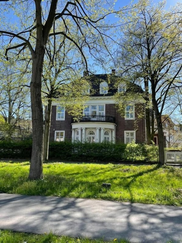 Unclassified image, 1 of 23, button - Nove Verde (Bremen)