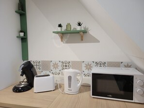 Interior - Renovated T2 apartment with parking at Les Minimes, La Rochelle (La Rochelle)