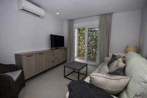 Villa | Living room - Tranquil Sea View Villa for 8 (Marbella)