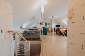 Apartment | Living room - Duplex Apartment With Terrace and sea View (Le Conquet)