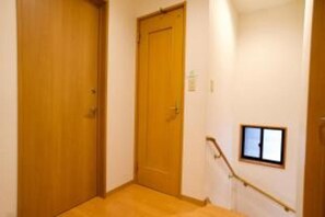 Interior - Iriya no Hoshi, up to 9 people,4-bedroom bungalow in charming Taito City with AC (Taito City)