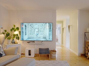 Interior - 4 Star Holiday Home in Ingaro (Ingaro)