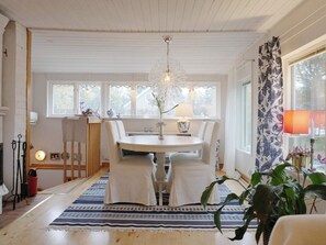 House | Interior - 4 Star Holiday Home in Ingaro (Ingaro)