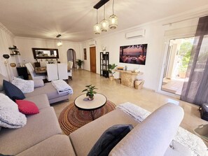 Living area - La Cala Hills Tranquil 3 bedroom apartment (Las Lagunas de Mijas)