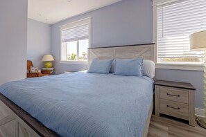 4 bedrooms, iron/ironing board, free WiFi, bed sheets - Dolphins Delight: Full Tampa Bay Views (Anna Maria)
