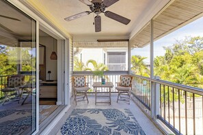 Terrace/patio - Holly's Garden: North end canal front home steps to the beach. (Anna Maria)
