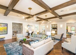 Interior - Splendid Solara Pool home near Disney! Free Resort! Free BBQ! (Kissimmee)