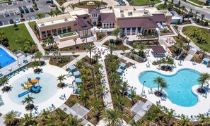 Exterior - Splendid Solara Pool home near Disney! Free Resort! Free BBQ! (Kissimmee)