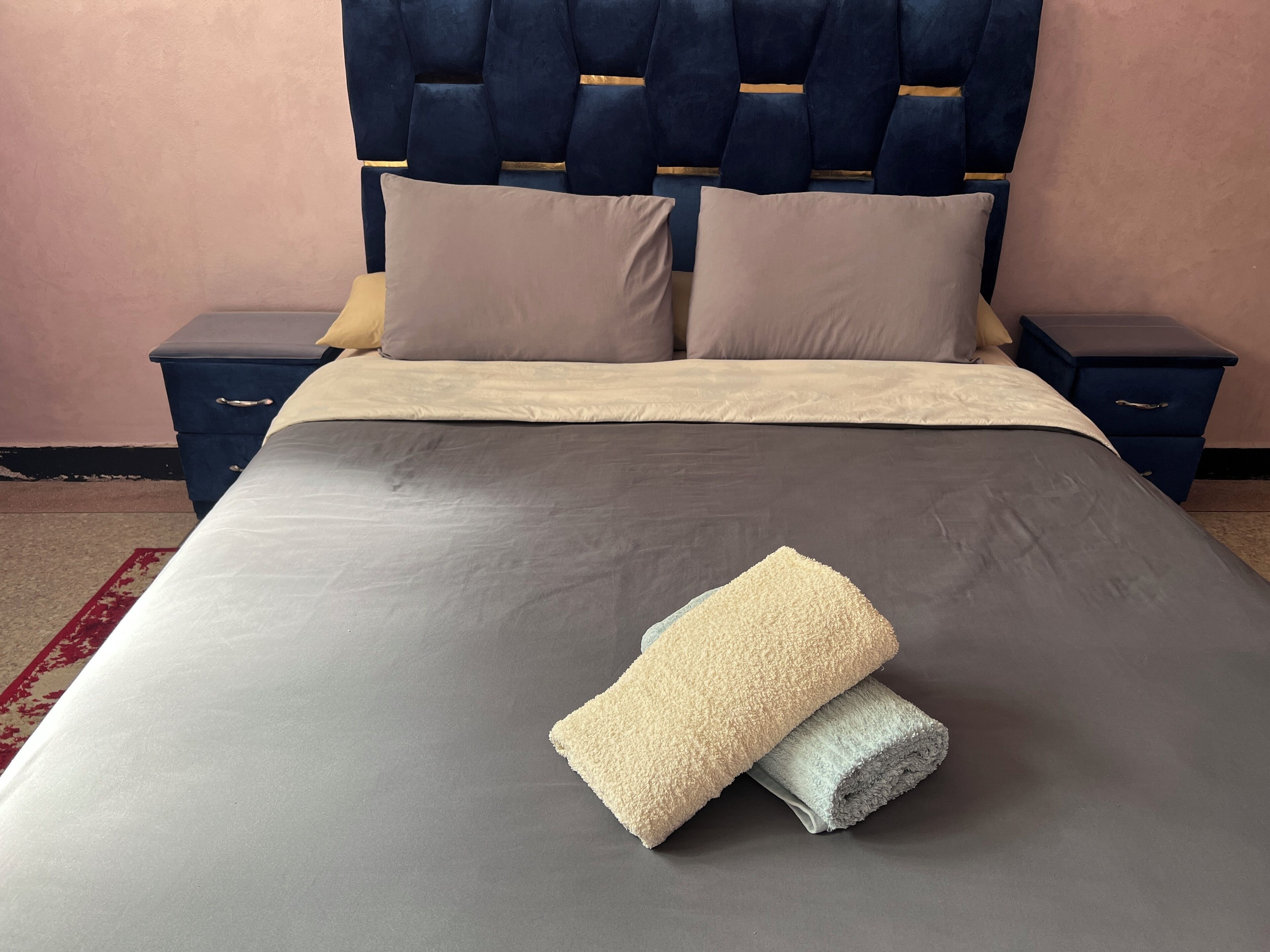 2 bedrooms, WiFi, bed sheets