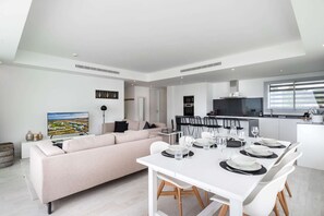 Apartment | Dining - Mountain View Resort in Solenzara (Casares)