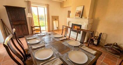 Maison de charme vue vignes â 3 chambres â proche Bordeaux & St-Ămilion