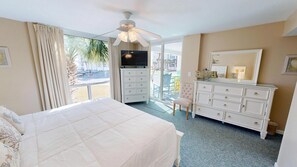 2 bedrooms, iron/ironing board, free WiFi, bed sheets - Spacious Shoreline Towers 3024 w/Beach Service (Destin)