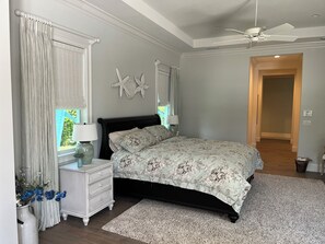 4 habitaciones, tabla de planchar con plancha, internet y ropa de cama 