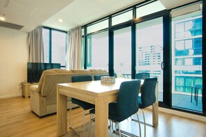Dining - Deluxe 2BR Retreat | Pool & Wellness Facilities (Adelaide)