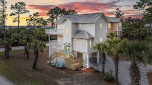 Exterior - Book your family get away for spring now! (Port St Joe)