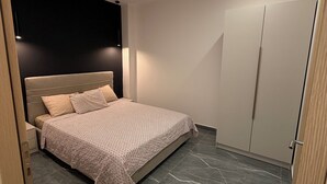 1 室のベッドルーム、WiFi