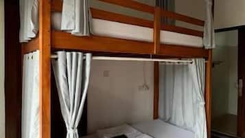 Asrama Umum Basic | Wi-Fi gratis